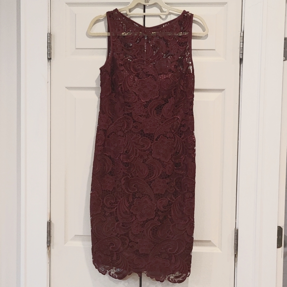 Adrianna Papell lace sheath dress in cabernet size 6 - Picture 2 of 4